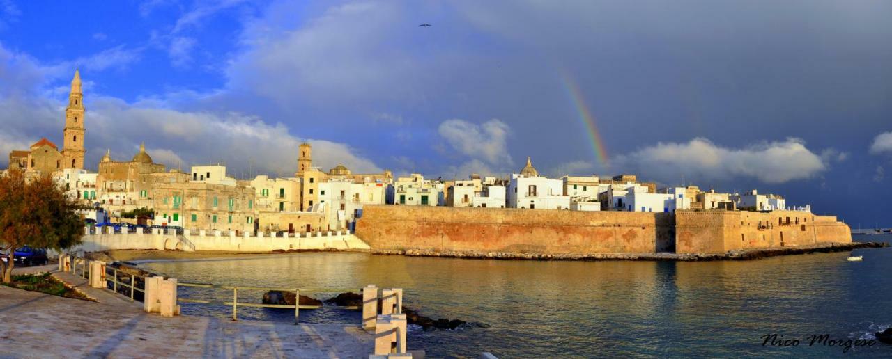Casa Vacanze Antiche Mura E Poi Monopoli Eksteriør bilde