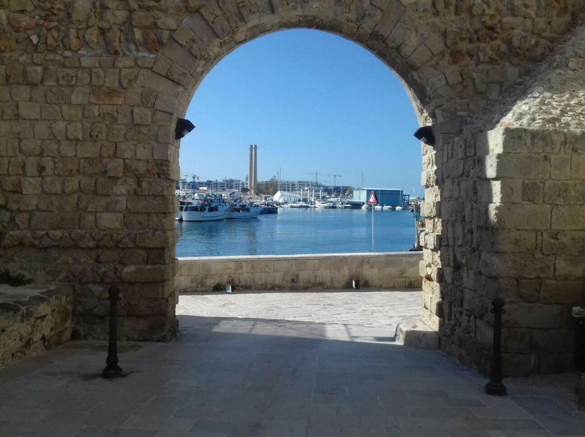 Casa Vacanze Antiche Mura E Poi Monopoli Eksteriør bilde