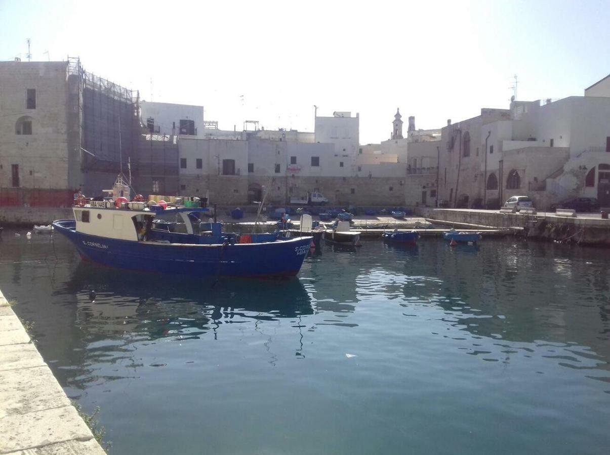 Casa Vacanze Antiche Mura E Poi Monopoli Eksteriør bilde